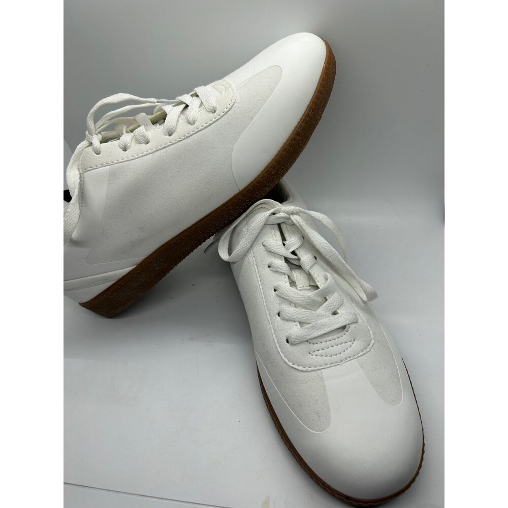 ASOS Womens White Sneaker Size 9 Neutral Casual